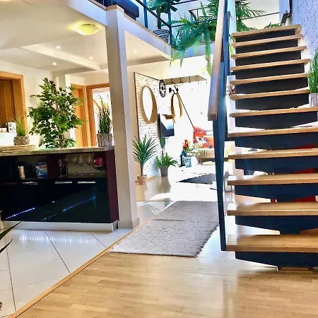 شقة Duplex With Quite Terrace On Wenceslas Sq. براغ
