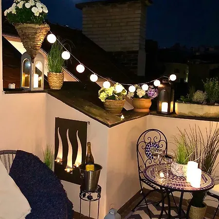 Appartement Duplex With Quite Terrace On Wenceslas Sq. Praag