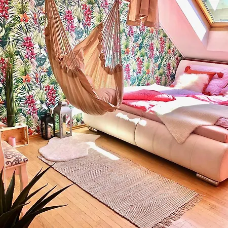 Duplex With Quite Terrace On Wenceslas Sq. Prague