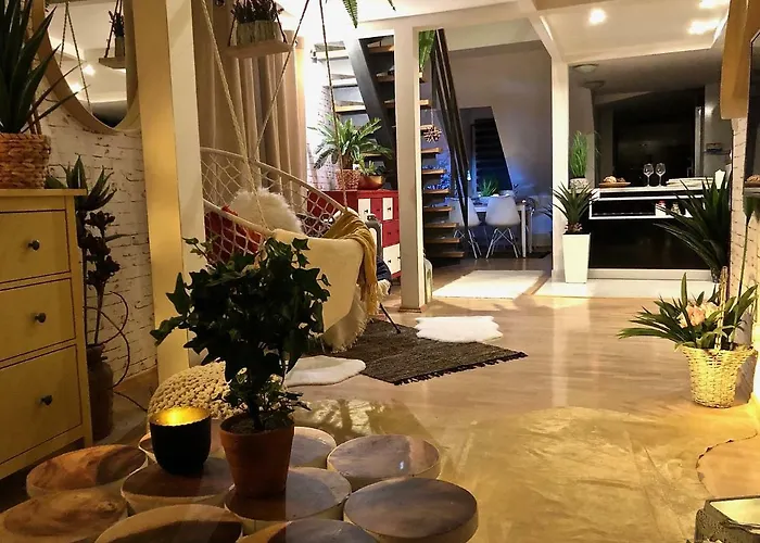 Апартаменты Duplex With Quite Terrace On Wenceslas Sq. Прага