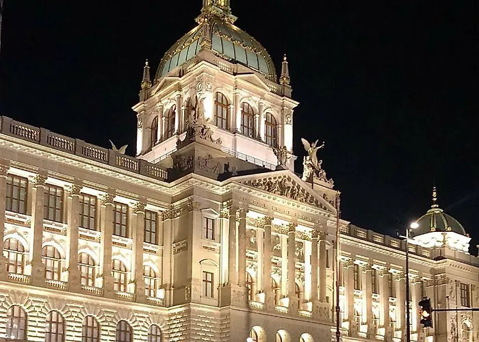 Duplex With Quite Terrace On Wenceslas Sq. Апартаменты