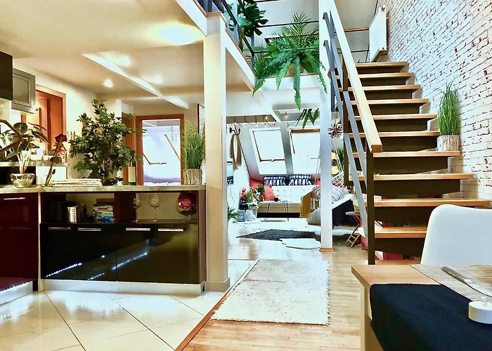 Duplex With Quite Terrace On Wenceslas Sq. Апартаменты Прага