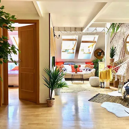 公寓 Duplex With Quite Terrace On Wenceslas Sq.